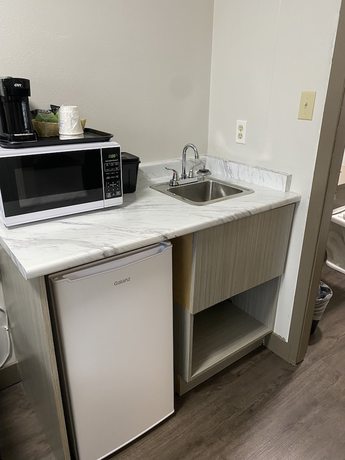 Imagen de la habitación del Hotel Super 8 By Wyndham Penticton. Foto 15