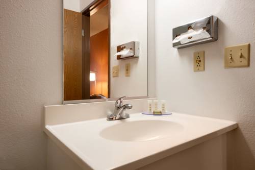 Imagen de la habitación del Hotel Super 8 By Wyndham Peoria. Foto 7
