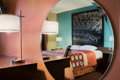 Imagen de la habitación del Hotel Super 8 By Wyndham Peoria. Foto 8