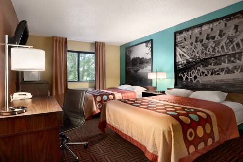 Imagen de la habitación del Hotel Super 8 By Wyndham Peoria. Foto 12