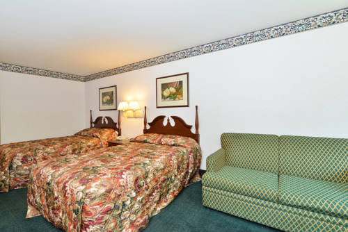 Imagen de la habitación del Hotel Super 8 By Wyndham Petersburg. Foto 12