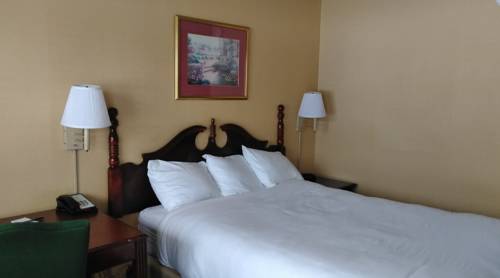 Imagen de la habitación del Hotel Super 8 By Wyndham Petoskey. Foto 3
