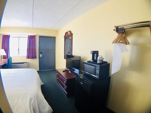 Imagen de la habitación del Hotel Super 8 By Wyndham Petoskey. Foto 4