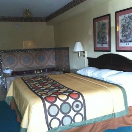 Imagen de la habitación del Hotel Super 8 By Wyndham Piedmont Greenville Area. Foto 9