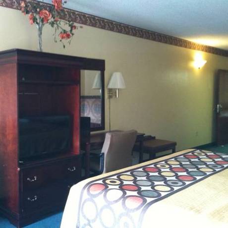 Imagen de la habitación del Hotel Super 8 By Wyndham Piedmont Greenville Area. Foto 10