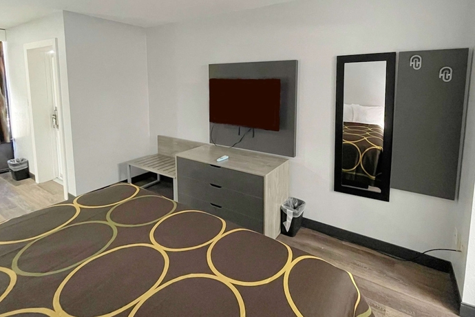 Imagen de la habitación del Hotel Super 8 By Wyndham Pigeon Forge Downtown. Foto 10