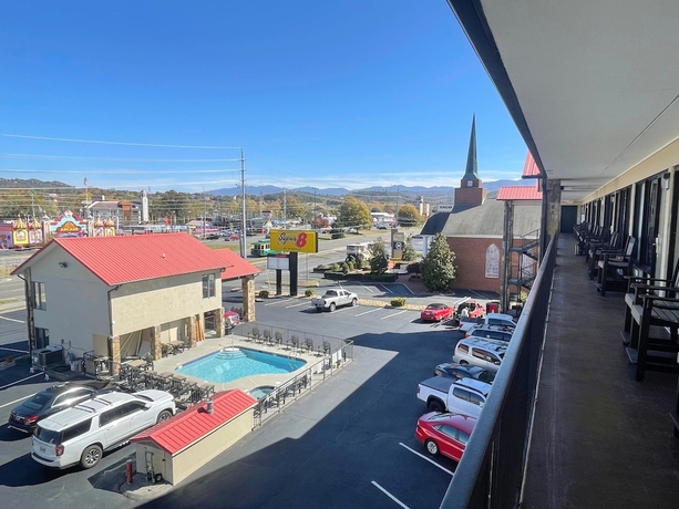 Imagen de los exteriores del Hotel Super 8 By Wyndham Pigeon Forge Downtown. Foto 15