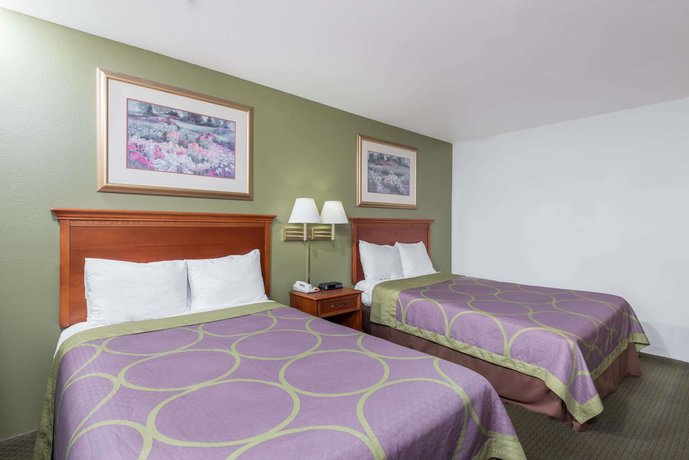 Imagen de la habitación del Hotel Super 8 By Wyndham Pittsburgh/monroeville. Foto 4