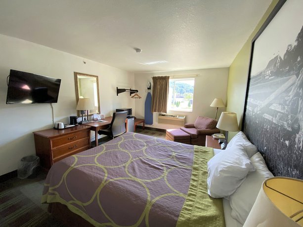 Imagen de la habitación del Hotel Super 8 By Wyndham Pittsburgh/monroeville. Foto 9