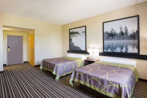 Imagen de la habitación del Hotel Super 8 By Wyndham Plattsburgh. Foto 3