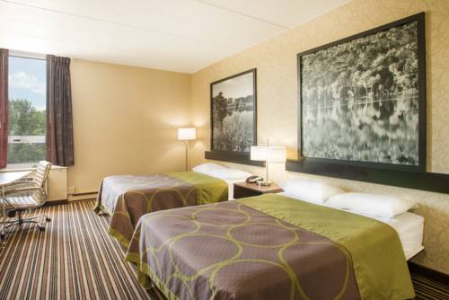Imagen de la habitación del Hotel Super 8 By Wyndham Plattsburgh. Foto 8