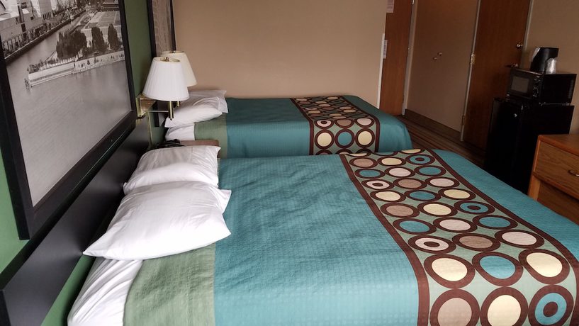 Imagen de la habitación del Hotel Super 8 By Wyndham Pontoon Beach Il/st. Louis Mo Area. Foto 10