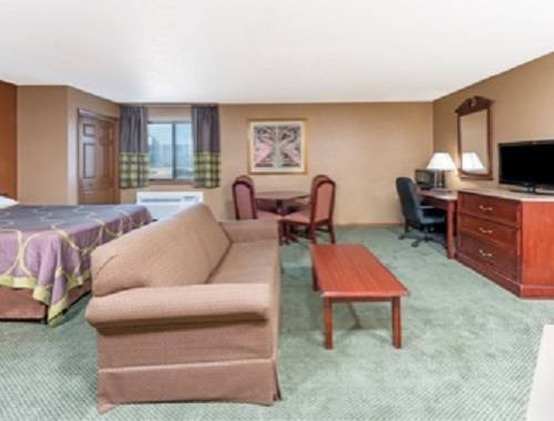 Imagen de la habitación del Hotel Super 8 By Wyndham Poplar Bluff Missouri. Foto 9