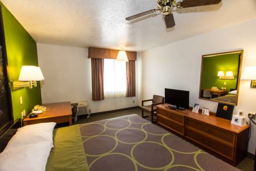 Imagen de la habitación del Hotel Super 8 By Wyndham Price. Foto 6