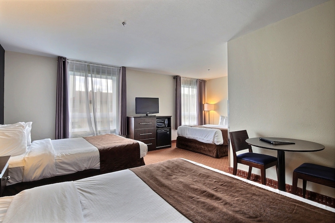 Imagen de la habitación del Hotel Super 8 By Wyndham Quebec City. Foto 12