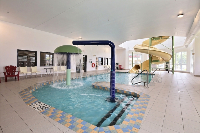 Imagen general del Hotel Super 8 By Wyndham Quebec City, Quebec City. Foto 1