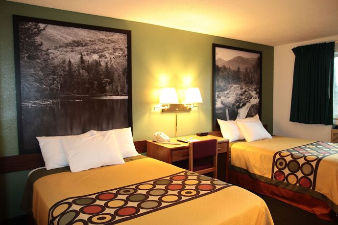 Imagen de la habitación del Hotel Super 8 By Wyndham Queensbury Glen Falls, Lake George Area. Foto 3