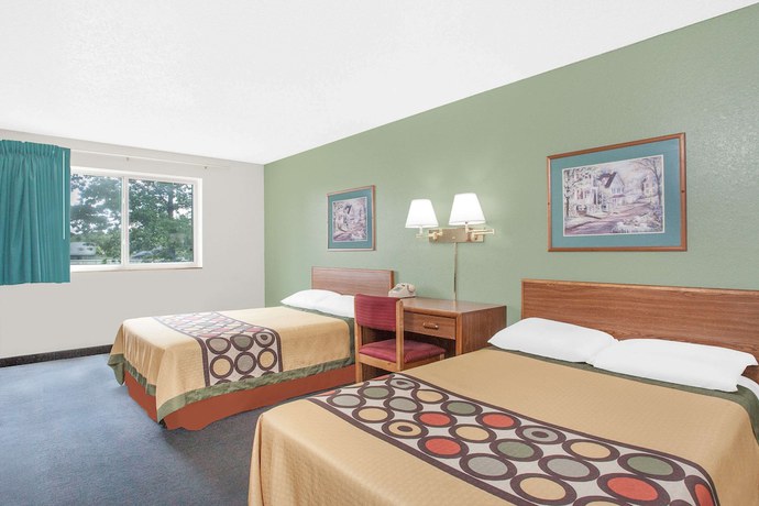 Imagen de la habitación del Hotel Super 8 By Wyndham Queensbury Glen Falls, Lake George Area. Foto 11