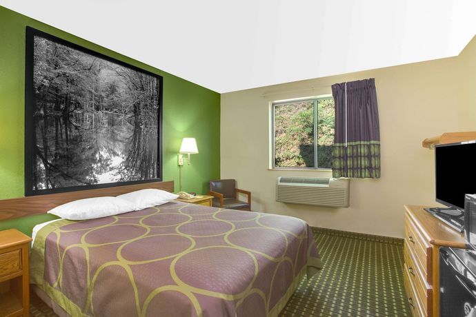 Imagen de la habitación del Hotel Super 8 By Wyndham Radford Va. Foto 6