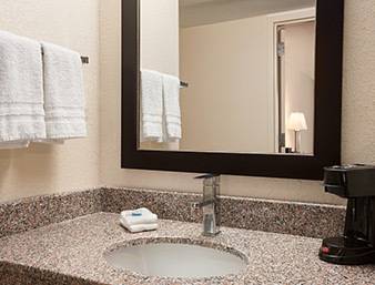 Imagen de la habitación del Hotel Super 8 By Wyndham Rahway/newark. Foto 4