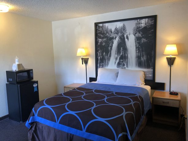 Imagen de la habitación del Hotel Super 8 By Wyndham Red Bluff. Foto 8