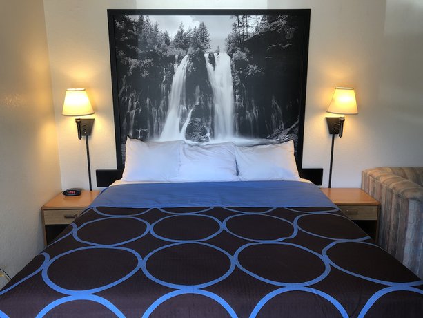 Imagen de la habitación del Hotel Super 8 By Wyndham Red Bluff. Foto 12