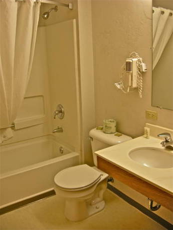 Imagen de la habitación del Hotel Super 8 By Wyndham Redmond. Foto 2