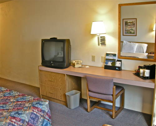Imagen de la habitación del Hotel Super 8 By Wyndham Redmond. Foto 3