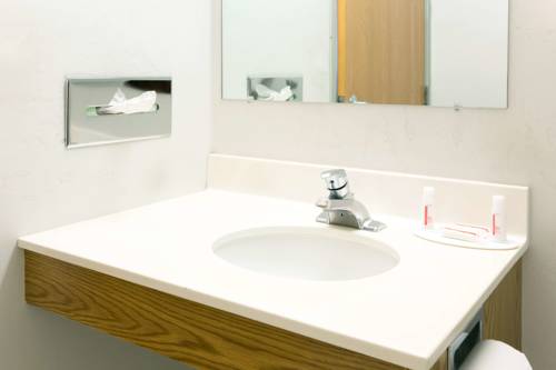 Imagen de la habitación del Hotel Super 8 By Wyndham Redmond. Foto 6