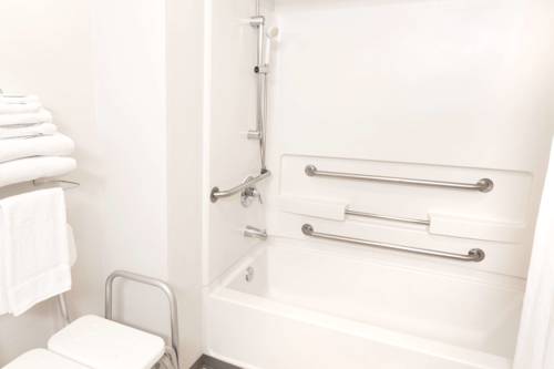 Imagen de la habitación del Hotel Super 8 By Wyndham Redmond. Foto 7