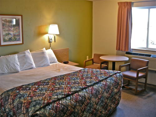 Imagen de la habitación del Hotel Super 8 By Wyndham Redmond. Foto 10
