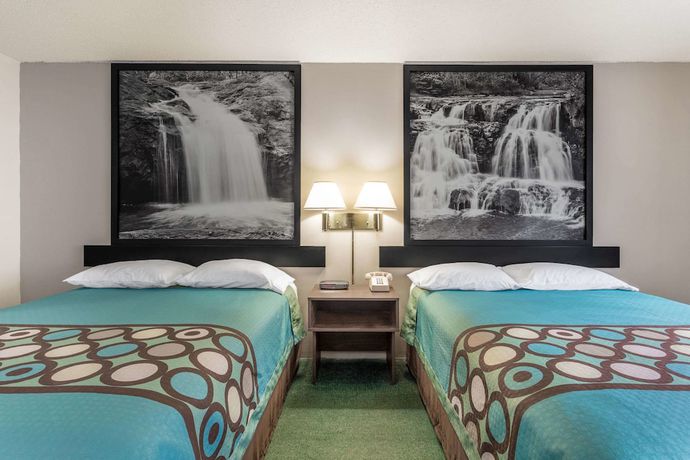 Imagen de la habitación del Hotel Super 8 By Wyndham Reedsburg. Foto 7