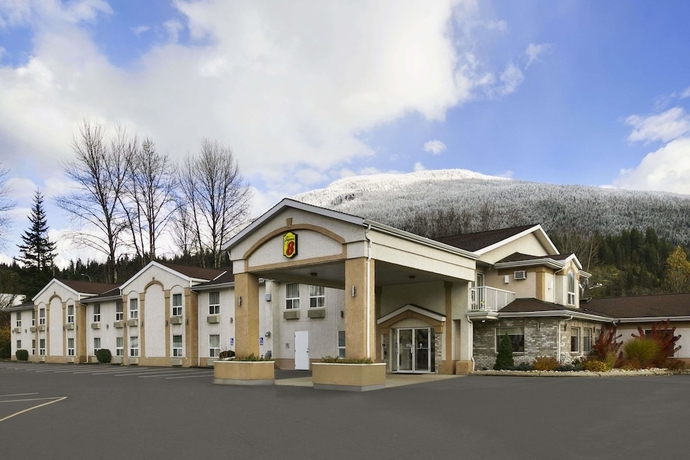 Imagen general del Hotel Super 8 By Wyndham Revelstoke Bc. Foto 1