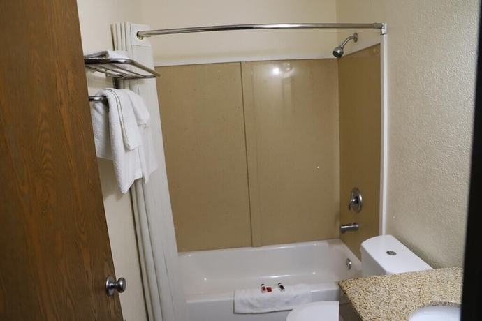 Imagen de la habitación del Hotel Super 8 By Wyndham Richmond Airport Va. Foto 16