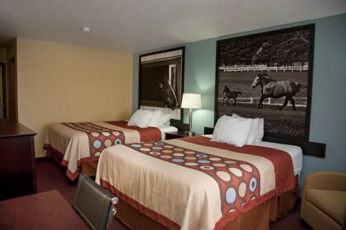 Imagen de la habitación del Hotel Super 8 By Wyndham Richmond, Richmond. Foto 15