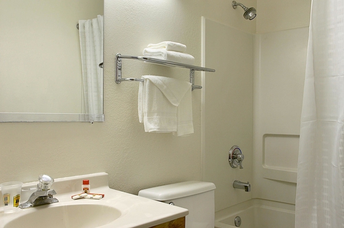 Imagen de la habitación del Hotel Super 8 By Wyndham Richmond/chamberlayne Rd. Foto 7