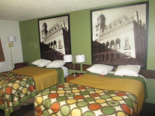 Imagen de la habitación del Hotel Super 8 By Wyndham Richmond/chamberlayne Rd. Foto 11