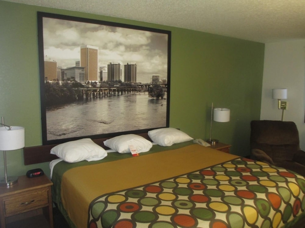 Imagen de la habitación del Hotel Super 8 By Wyndham Richmond/chamberlayne Rd. Foto 15
