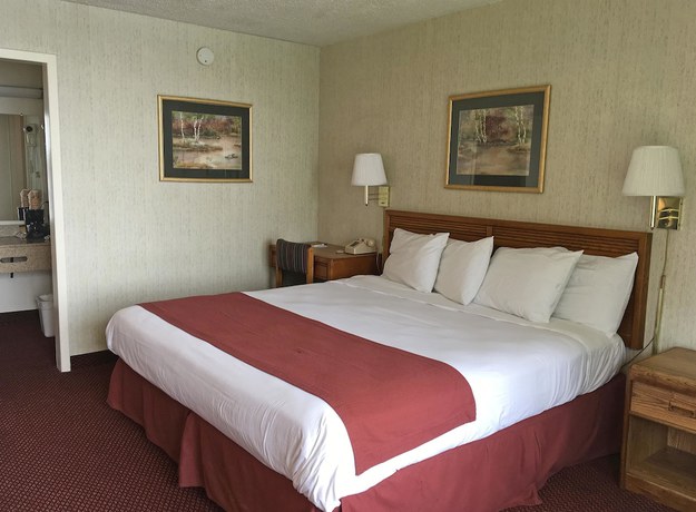 Imagen de la habitación del Hotel Super 8 By Wyndham Riverside Al. Foto 6