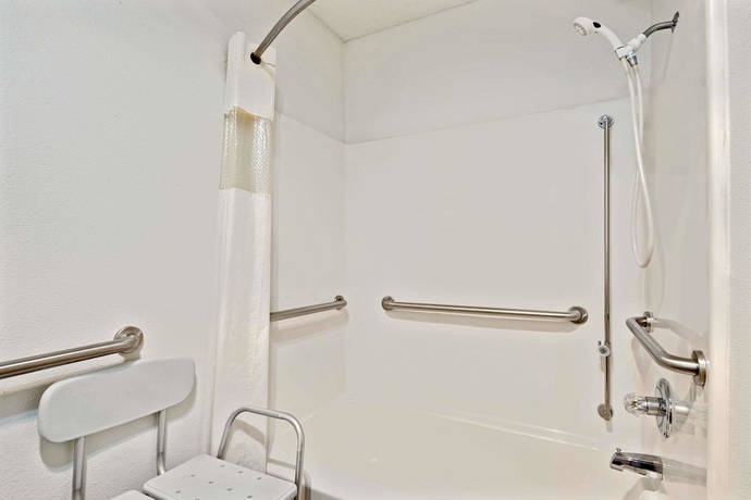 Imagen de la habitación del Hotel Super 8 By Wyndham Riverside/kansas City. Foto 8
