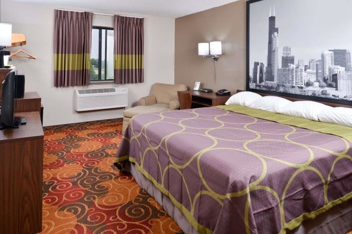 Imagen de la habitación del Hotel Super 8 By Wyndham Romeoville Bolingbrook. Foto 7