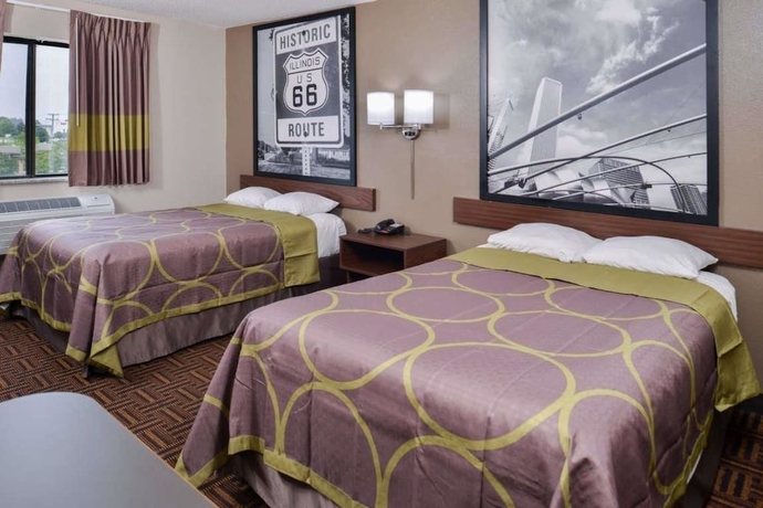 Imagen de la habitación del Hotel Super 8 By Wyndham Romeoville Bolingbrook. Foto 10