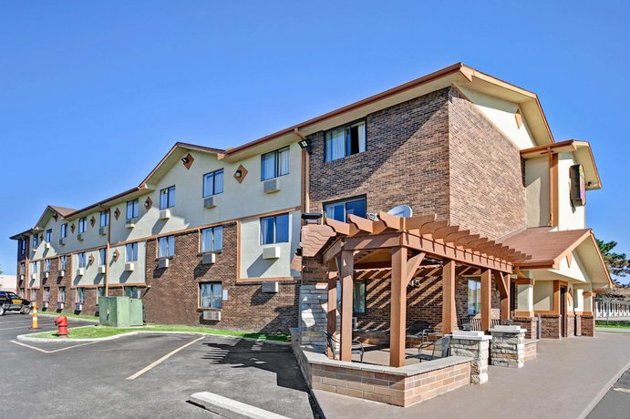 Imagen general del Hotel Super 8 By Wyndham Roseville/detroit Area. Foto 1