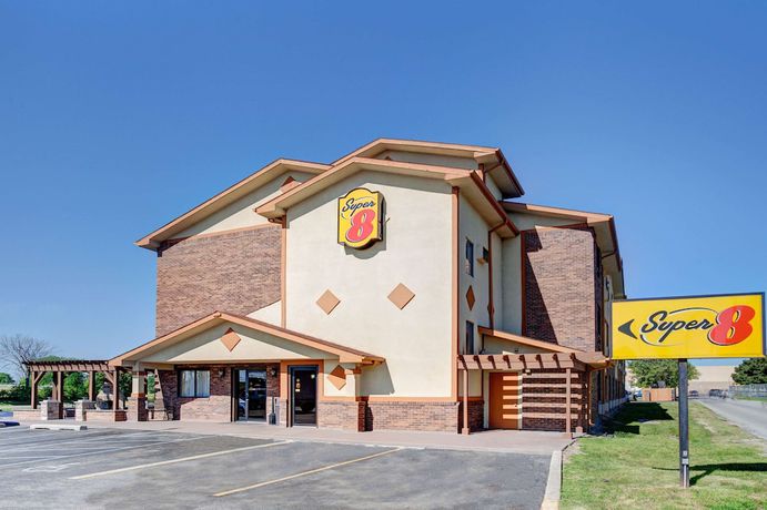 Imagen general del Hotel Super 8 By Wyndham Roseville/detroit Area. Foto 2