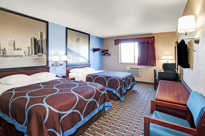 Imagen de la habitación del Hotel Super 8 By Wyndham Roseville/detroit Area. Foto 10