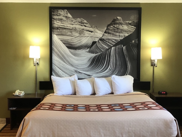 Imagen de la habitación del Hotel Super 8 By Wyndham S Jordan/sandy/slc Area. Foto 9