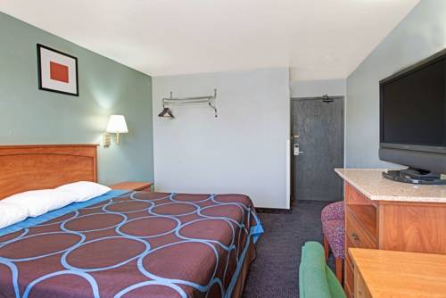 Imagen de la habitación del Hotel Super 8 By Wyndham Sacramento/florin Rd. Foto 2