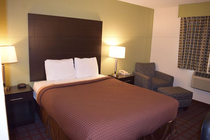 Imagen de la habitación del Hotel Super 8 By Wyndham Saginaw. Foto 6