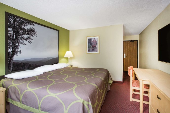 Imagen de la habitación del Hotel Super 8 By Wyndham Salem Va. Foto 9