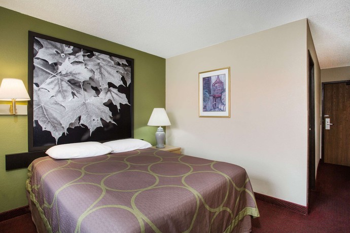 Imagen de la habitación del Hotel Super 8 By Wyndham Salem Va. Foto 10
